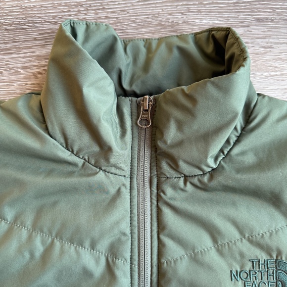 The North Face Green Puffer Vest - Picture 3 of 7